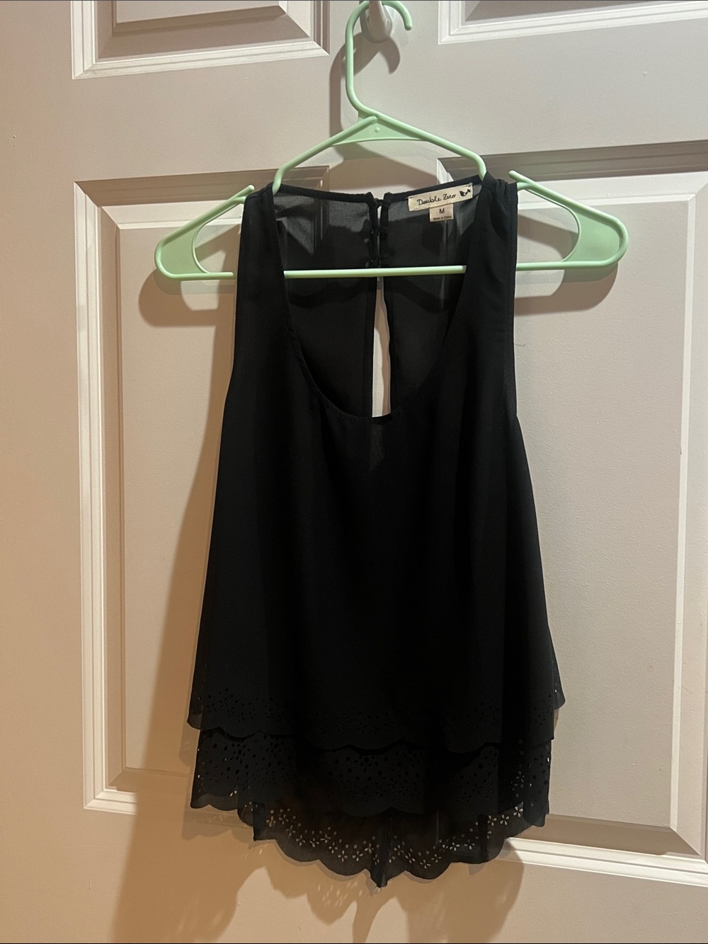 Double Zero Black Layered Scallop-Hem Keyhole Camisole